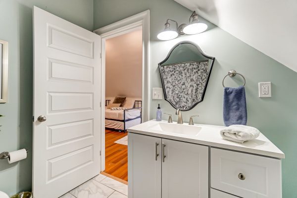 3rd Floor Master Bathroom
