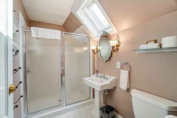 3rd Floor Master Bath