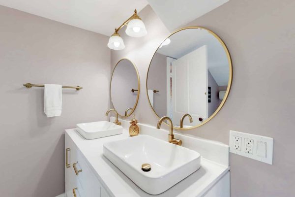 2nd Floor Master Bathroom 1