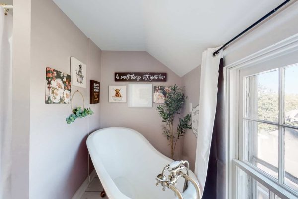 2nd Floor Master Bathroom 1