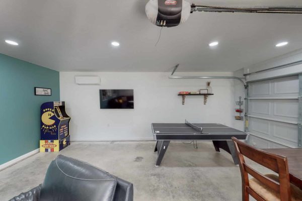 Detached Hang Out Space
